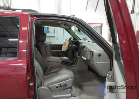 2005 GMC Yukon Xl 1500 Denali from USA, damaged, VIN 1GKFK66U35J262408